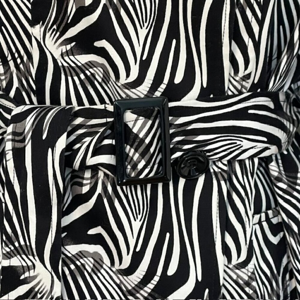 Doncaster Trench Coat Belted Abstract Print Black & White Size 12 - Picture 3 of 9